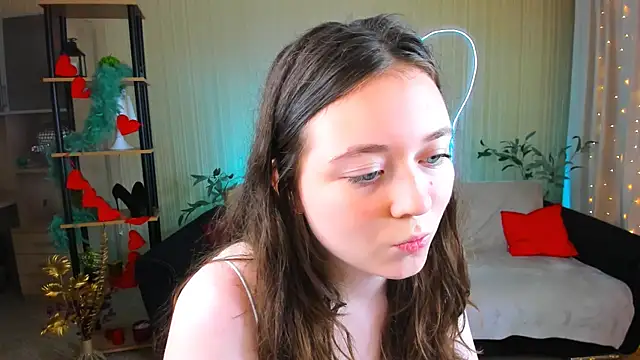AlluringLookk webcam