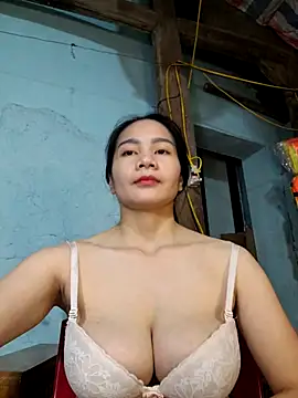 Nice_16's room