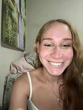 Helenaelisawrld webcam