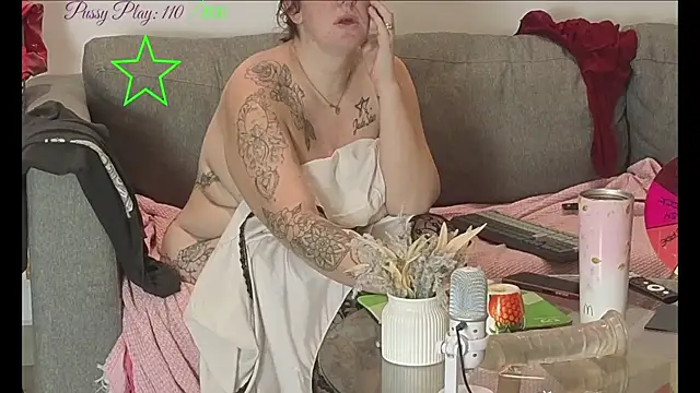 JadeStarUK webcam