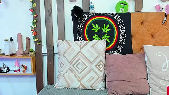 MeowMota_ webcam