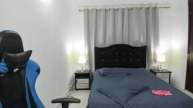 Debora_brown webcam