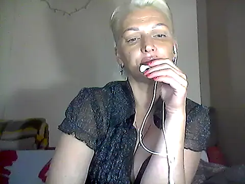 MaryJane441 webcam