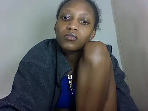 yummyqueenk live cam on StripChat