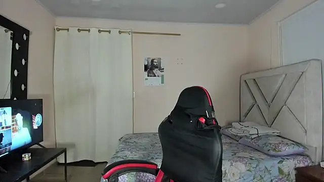 Toptony22 live cam on StripChat
