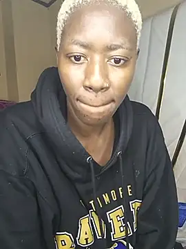 SquirtQueen16 webcam