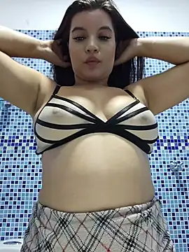Pretty_Julieta webcam