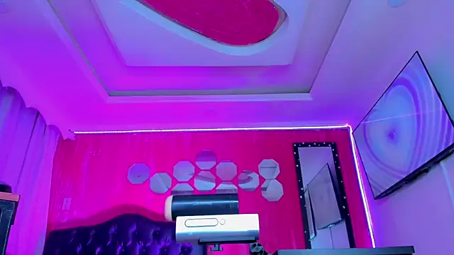 TiffanyMackensyy webcam