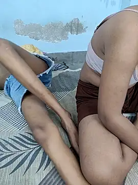Virgin_Girlss webcam