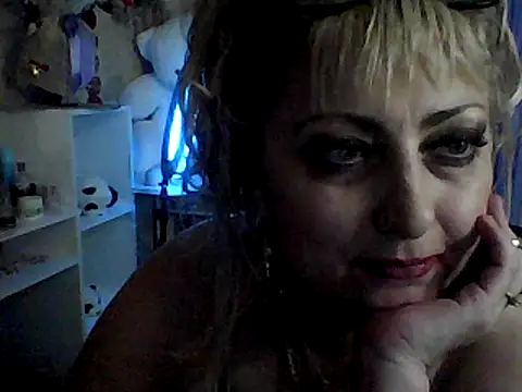 xHot_Amazonq webcam