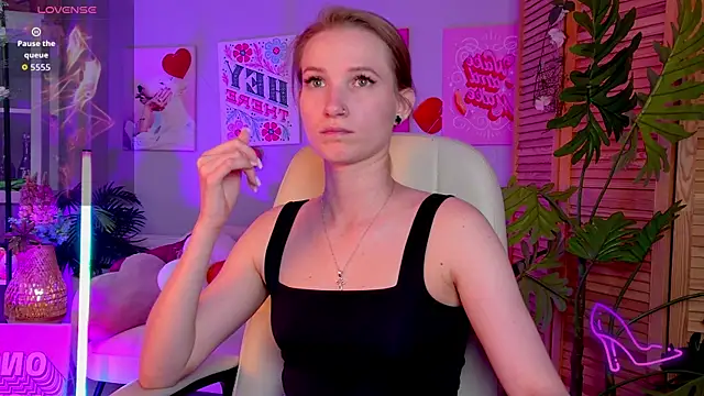Megan_Rodgers webcam