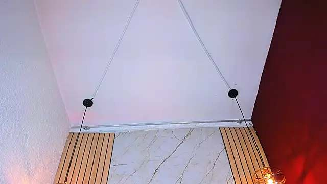 Ela_Queens webcam