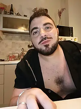 bear_skinny webcam