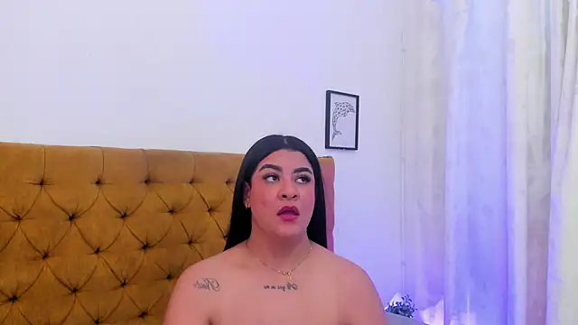 Katty_West webcam