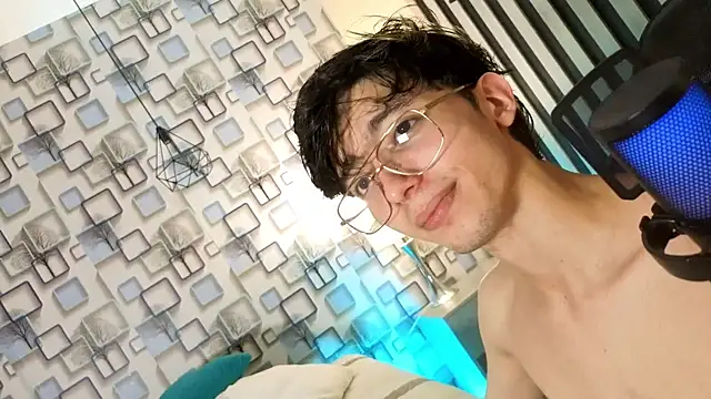 twink_sebas7 (M twink) - Fingering my hole Pov deepthroat saliva