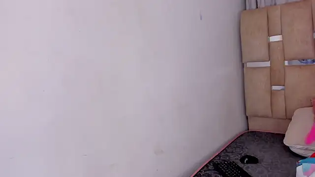 AnahiMiller2 webcam