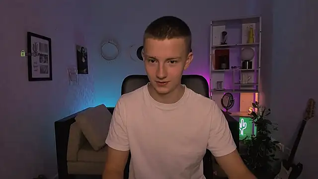 noah_nero (G twink) - flash dick