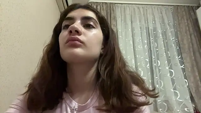 ledi_asthik (F teen) - sexy eye contact + biggest smile ever