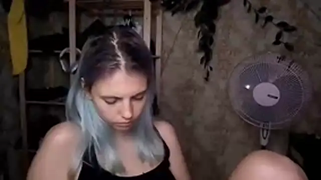Helen18glo webcam
