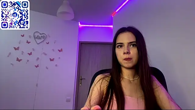 ElieFluttershy webcam