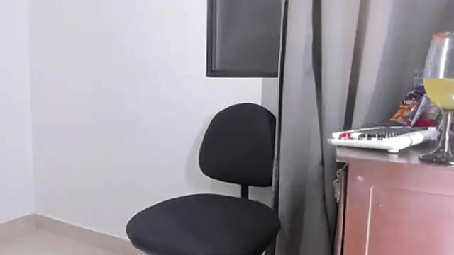 Emma_lean webcam