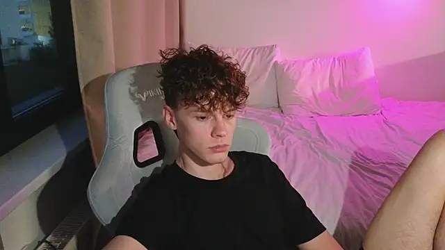 cute_thomas webcam