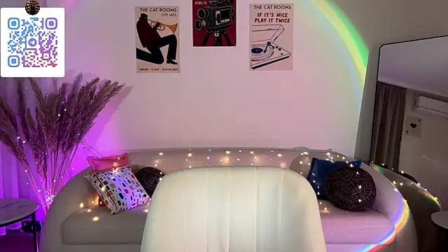 LinaMour webcam