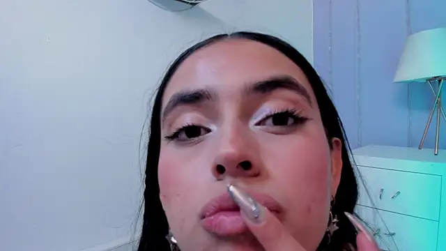 Eimy_Blaze webcam