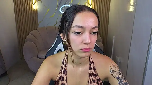 Cinnamon_b webcam