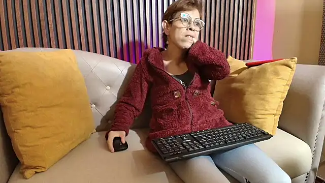 Madame_mature1 webcam