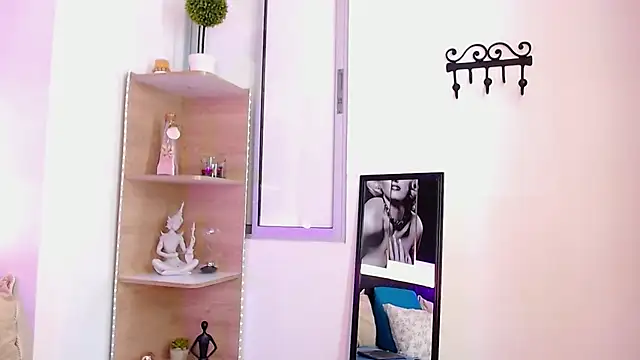 NicoleetBlossom webcam