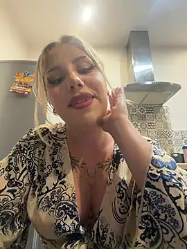 mila_kween webcam