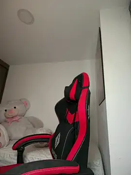 mi_suk11 webcam