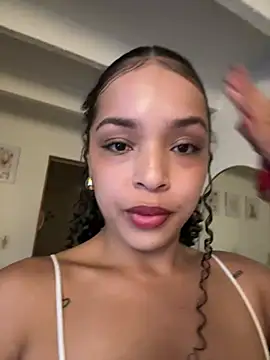 Yasmin777_ webcam