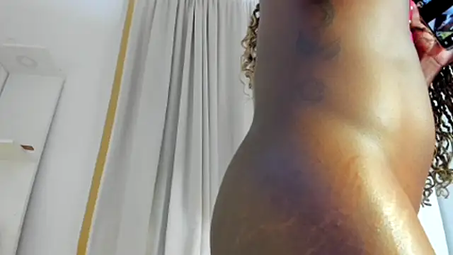 Black_shai01 webcam