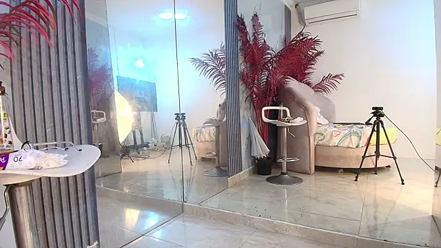 KatiiaVega webcam