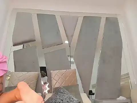 Sensually_Explosive webcam