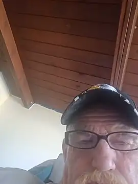Rootpass222 webcam