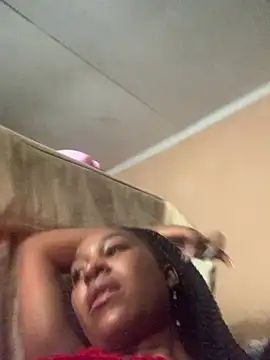 Creamy_bitchxxx webcam