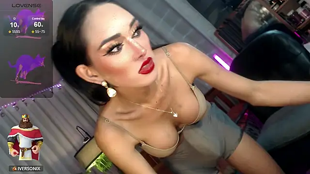 Midnight_Cravingsts live cam on StripChat
