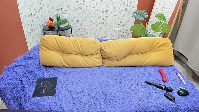 FlirtyMary live cam on StripChat