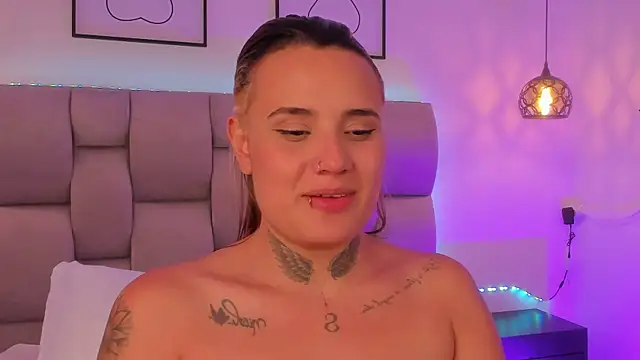 susan-sweet-7 (F young) - show tits