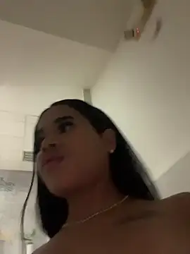 EmmaExoticaXXX webcam