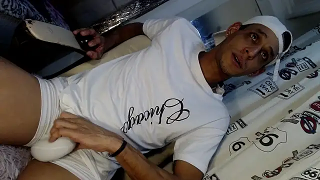 Brendt_Hotx webcam