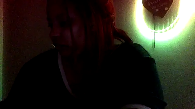 BRATTYSPOILEDDOMQUEEN webcam