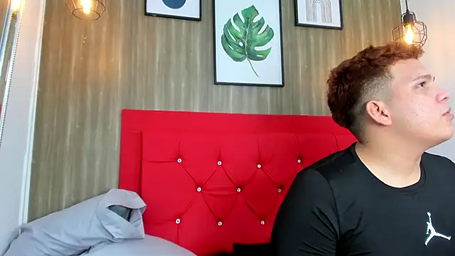 Tyler_Gaell webcam