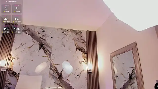 TianaaJackson webcam