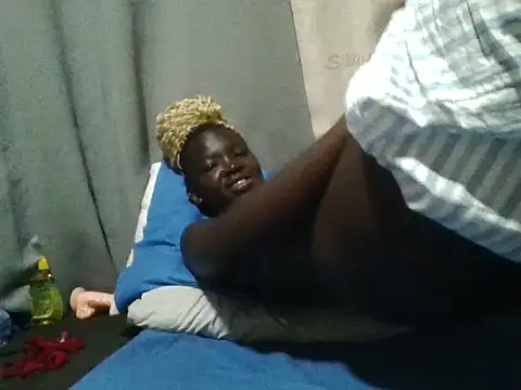 Sexychocolate_13 live cam on StripChat