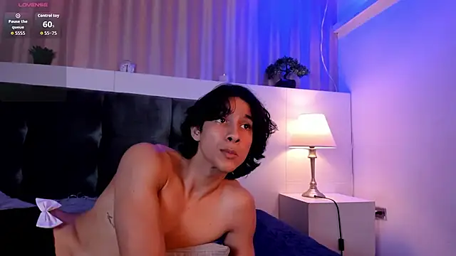 cheys_mast (M twink) - make me cum and eat it