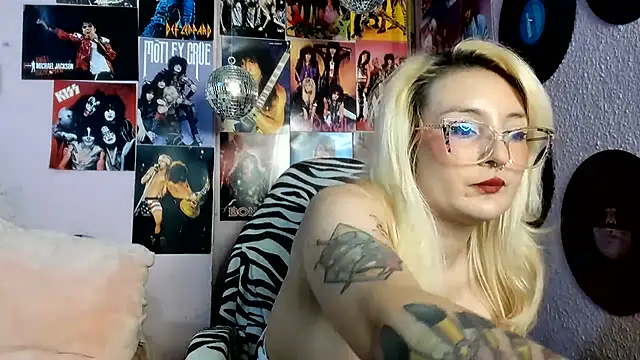 Avril_Maria webcam